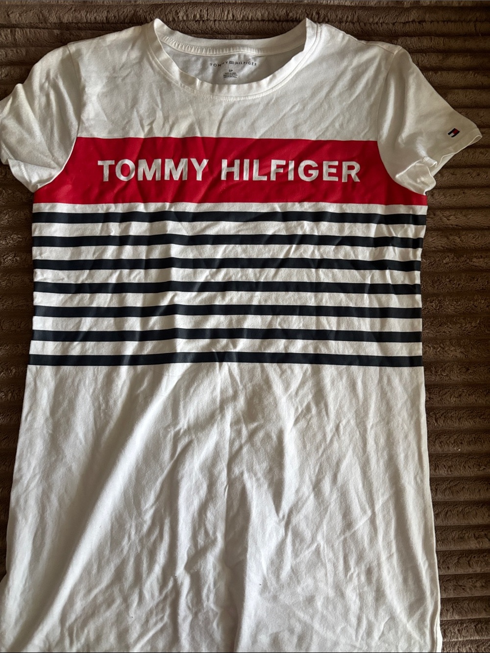 Tommy Hilfiger women’s White & Red Logo Stripe Tee